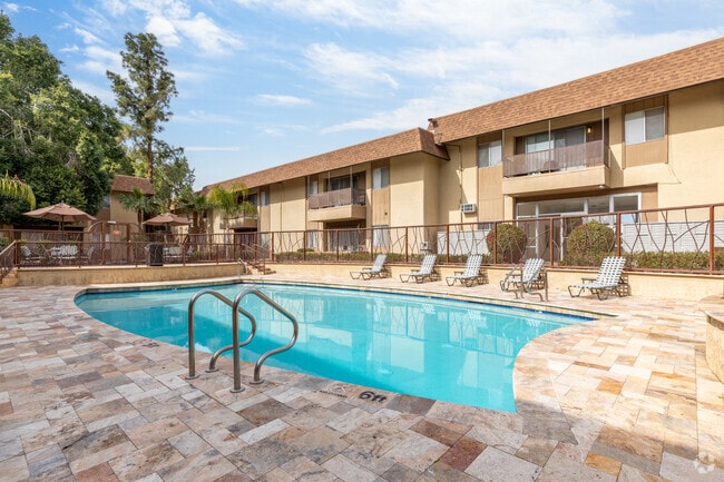 Building Photo - Oasis at Scottsdale