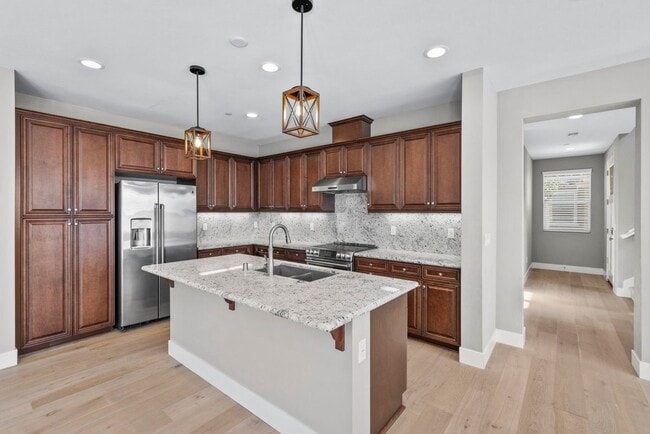 Building Photo - 118 Bonano Ln