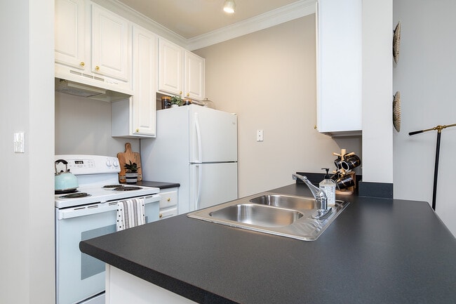 Building Photo - The Lakes Of Olentangy