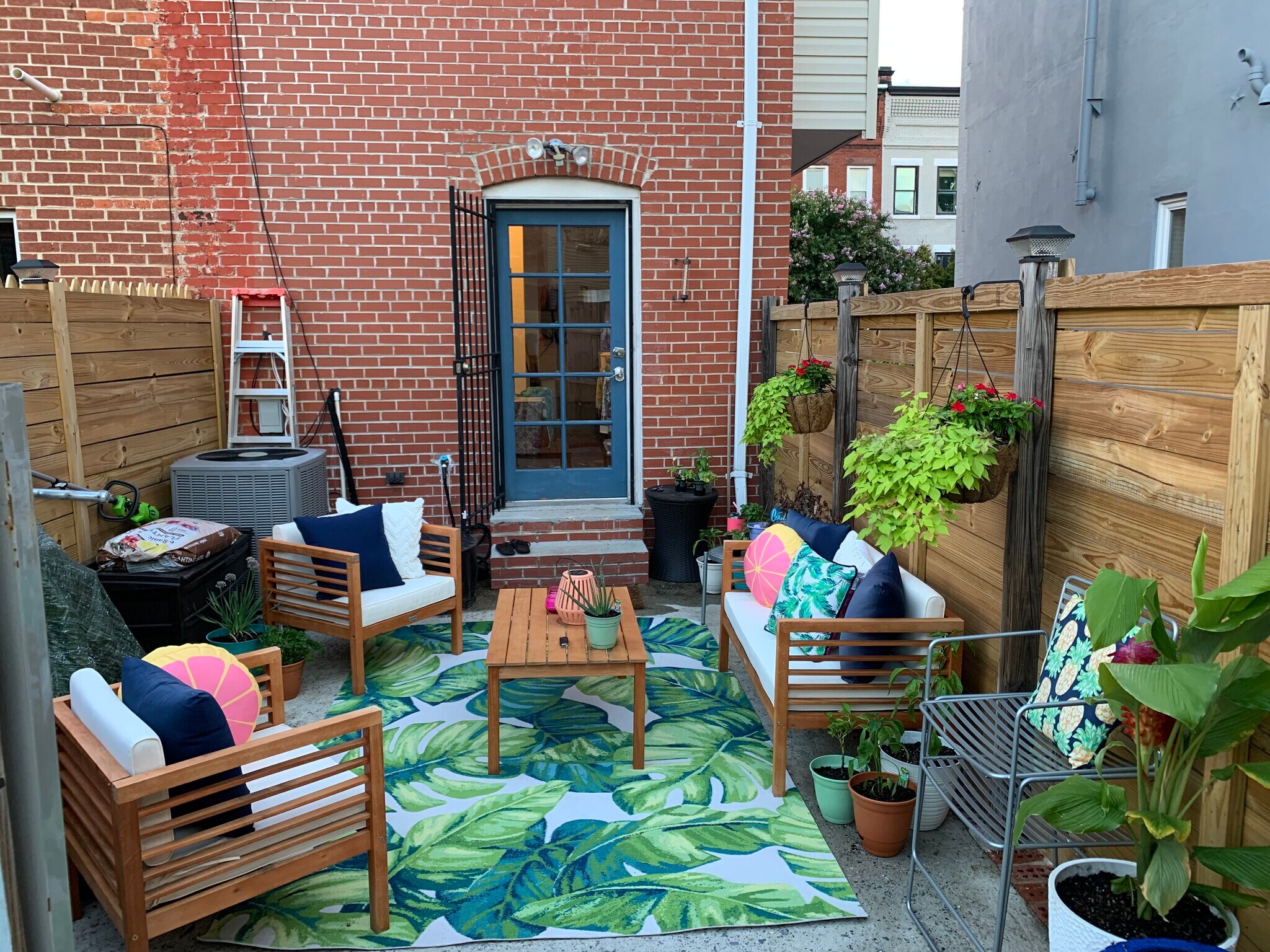 Outdoor patio. Can also be used as a parking space - 330 Elm St NW