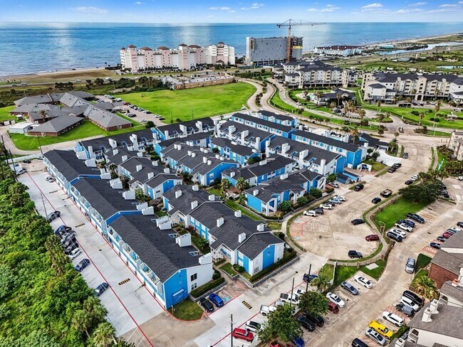 Building Photo - 3506 Cove View Blvd