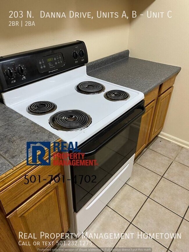 Building Photo - 203 N Danna Dr