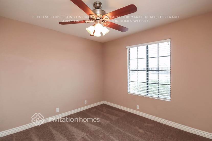 Building Photo - 9020 W Las Palmaritas Dr