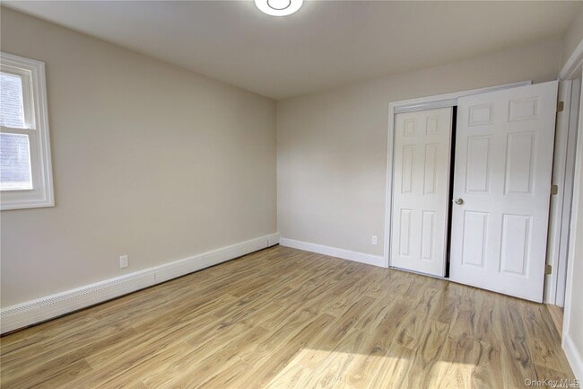 Building Photo - 207 Catherine Ave