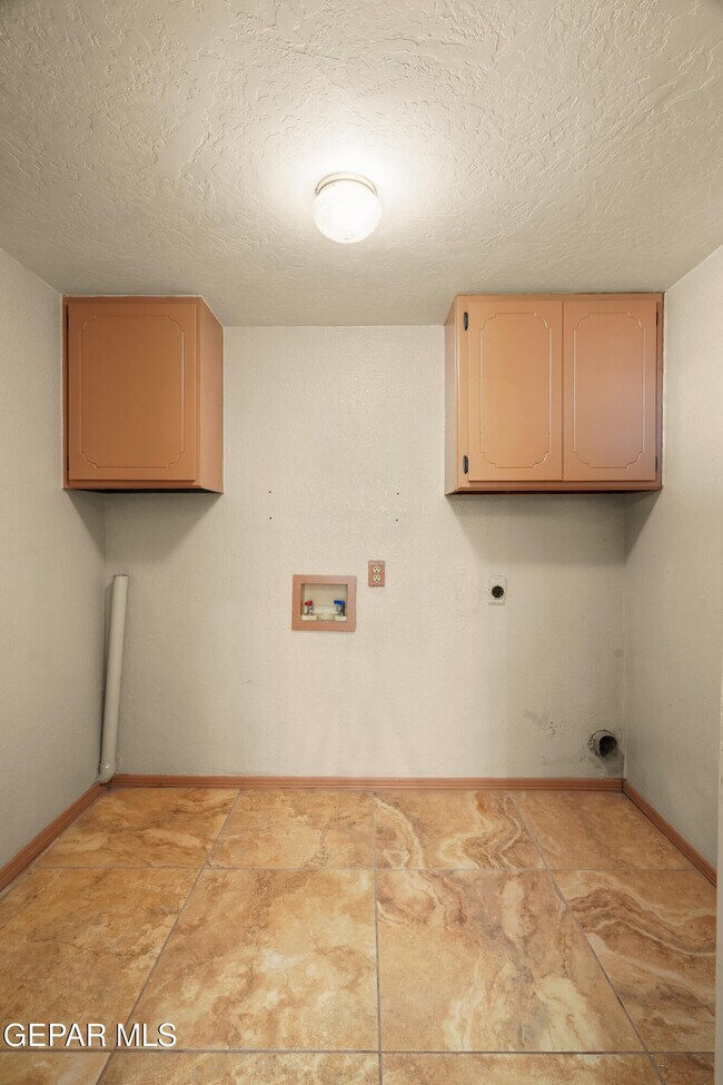 Building Photo - 16051 Harrison Ave