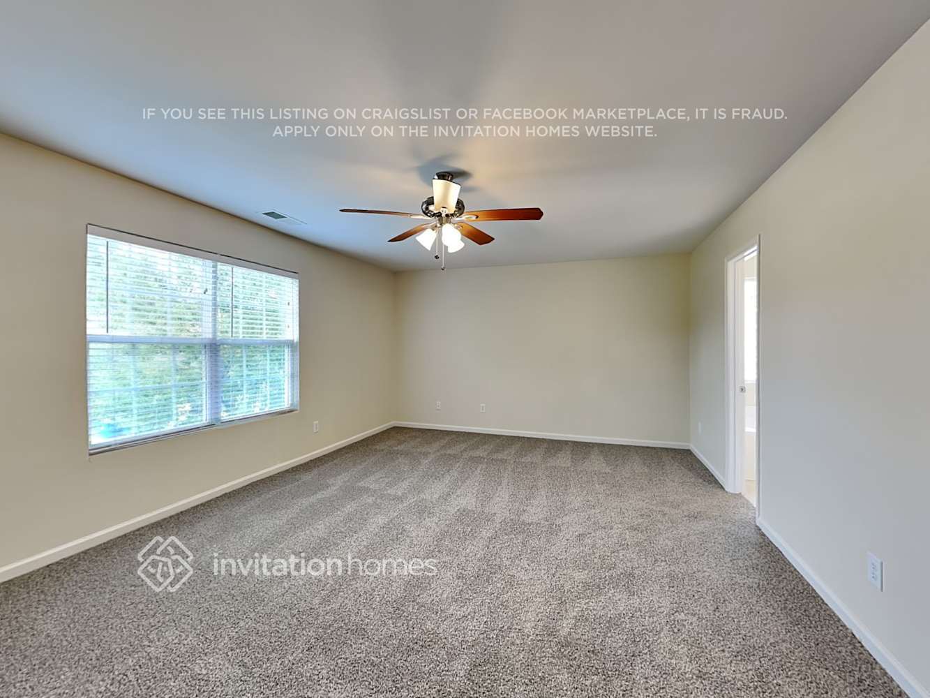 Building Photo - 4104 Hampstead Village Dr