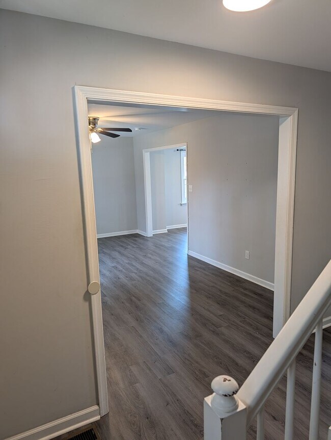 Building Photo - POCAHONTAS VILLAGE