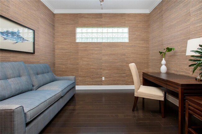 Building Photo - 4940 Tobermory Way