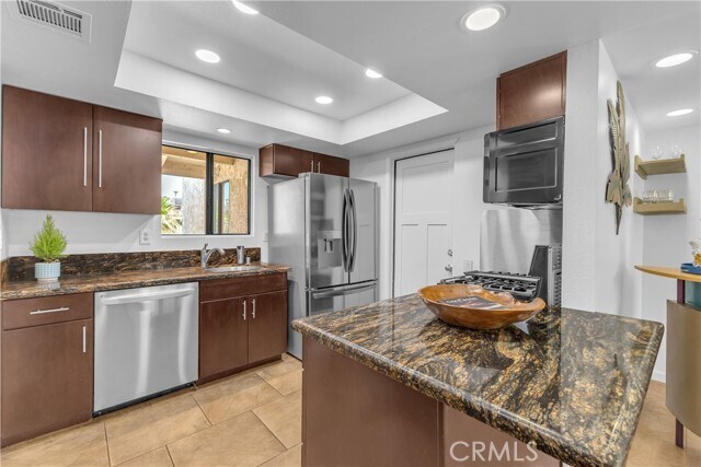 Building Photo - 1413 Caleta Way