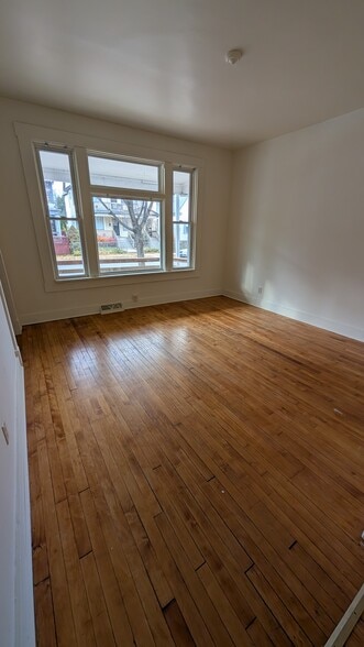 Primary Photo - 3210 N Richards St