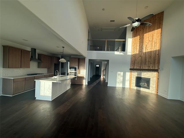 Building Photo - 1905 Pecos Dr