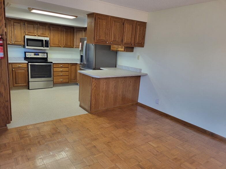 Building Photo - 10470 Romblon Way