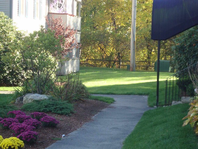 Building Photo - 133 Eastern Ave