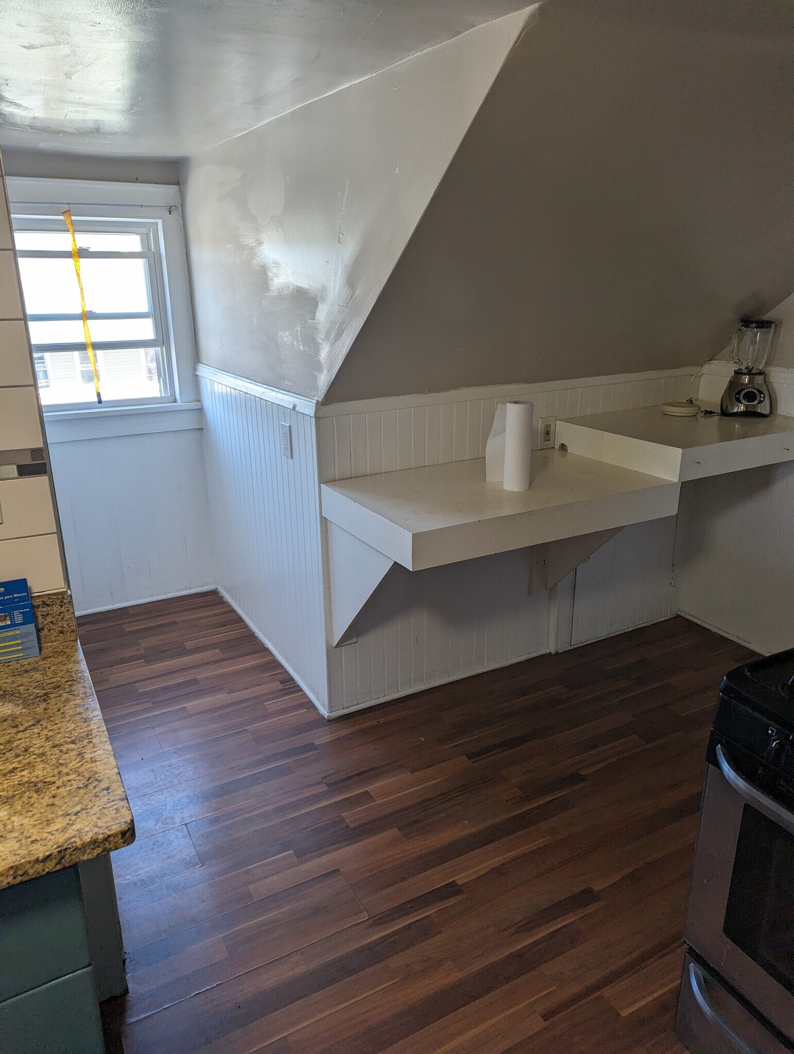 Building Photo - 2295 E Main St