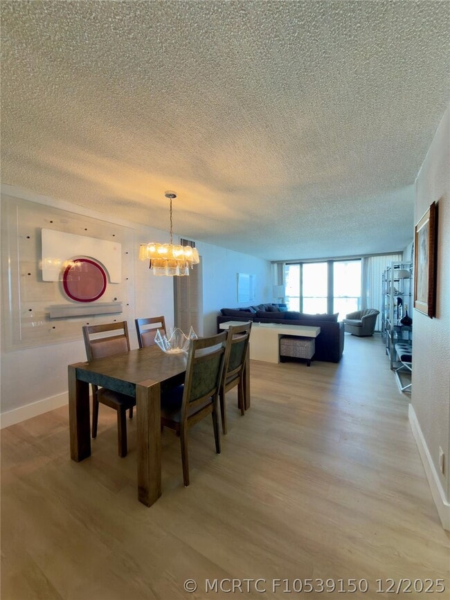 Building Photo - 2301 S Ocean Dr