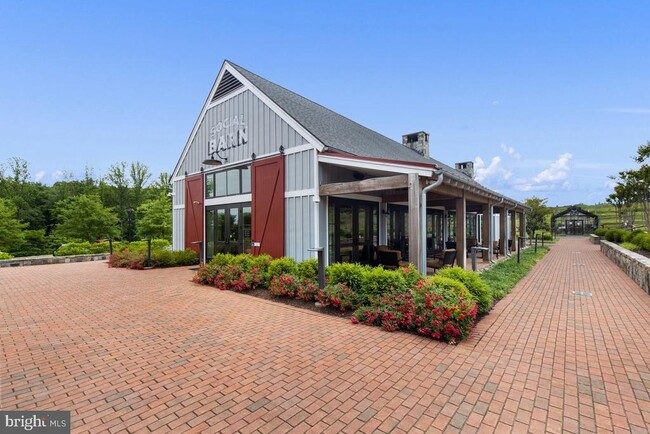 Building Photo - 1624 Grove Chestnut Rd