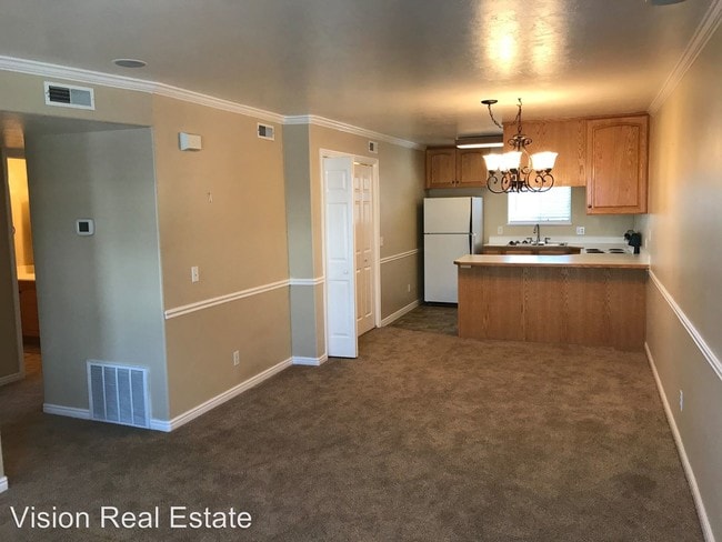 Building Photo - 2 br, 1 bath House - 1512 S 175 E