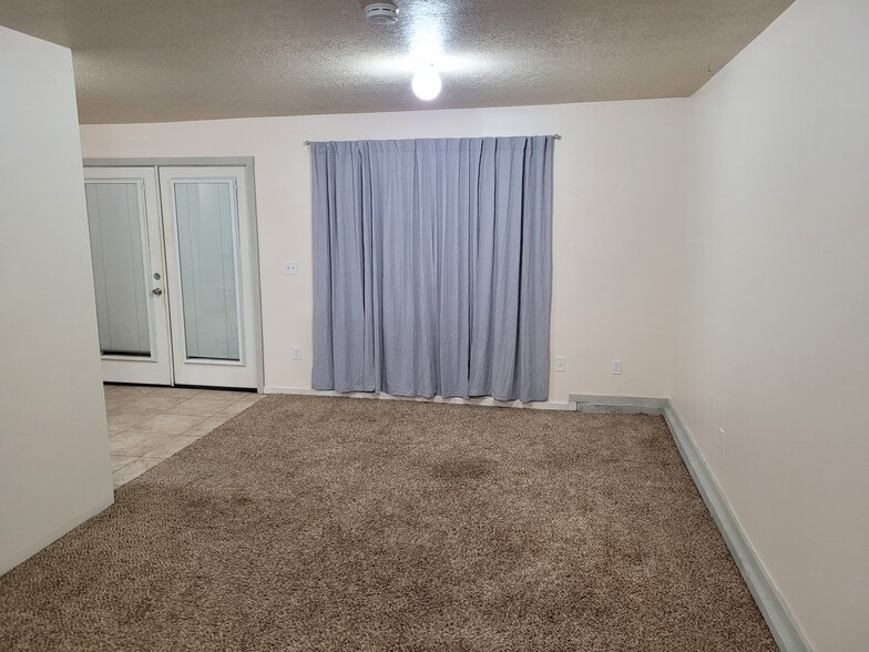 Building Photo - 9180 SW 4th St