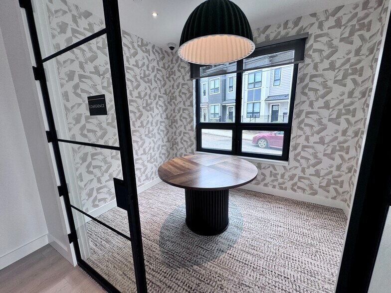 Building Photo - 130 Gardner St