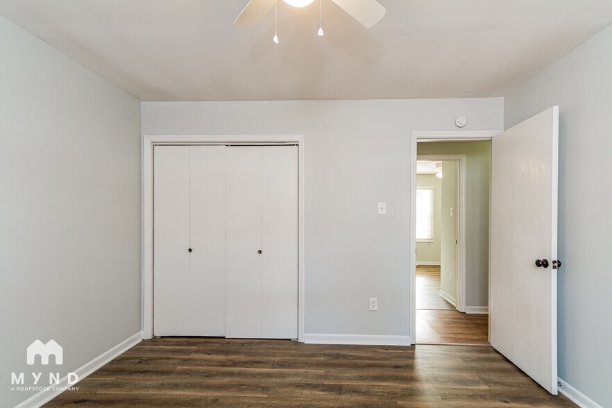 Building Photo - 2824 Sourwood St