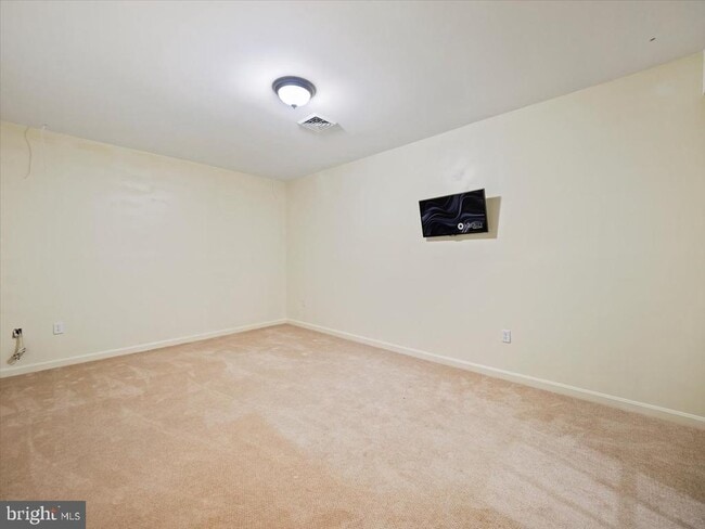 Building Photo - 3271 St Andrews Dr