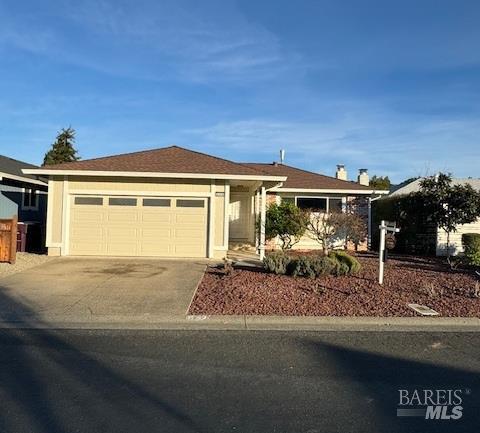 Building Photo - 220 Vineyard Dr