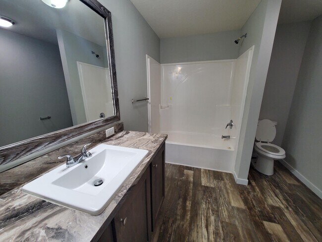 Building Photo - 25 Bluebird Hill Dr