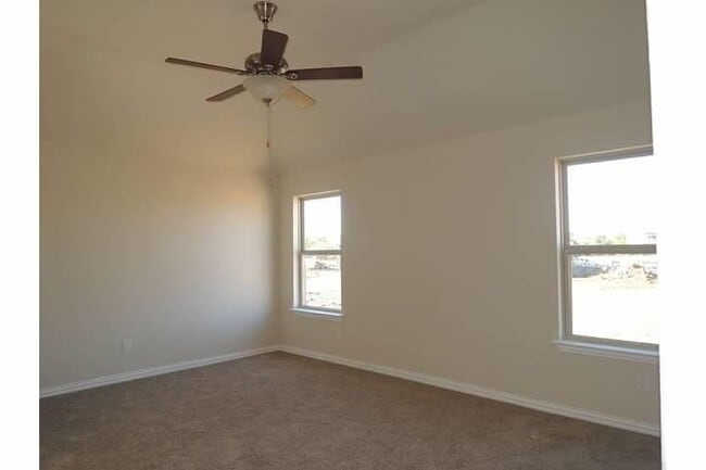 Building Photo - 3709 Mineral Dr