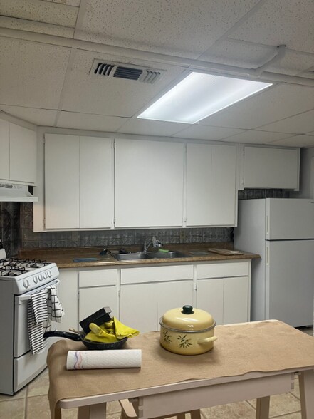 Building Photo - 192 Lubeck Rd