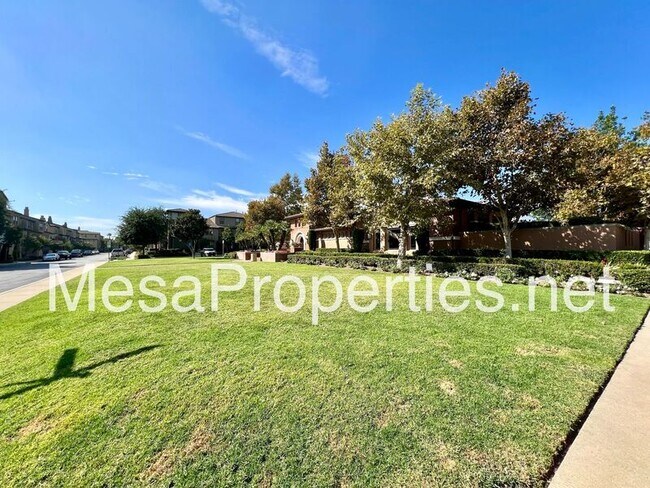 Building Photo - 12346 Claredon Dr