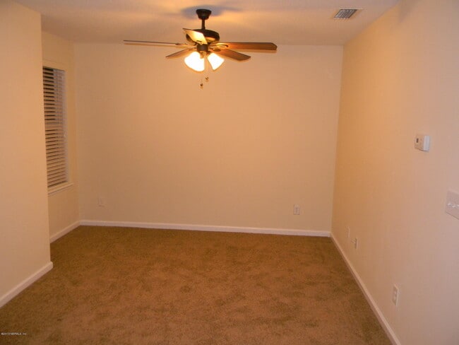 Building Photo - 2370 Sunset Bluff Dr