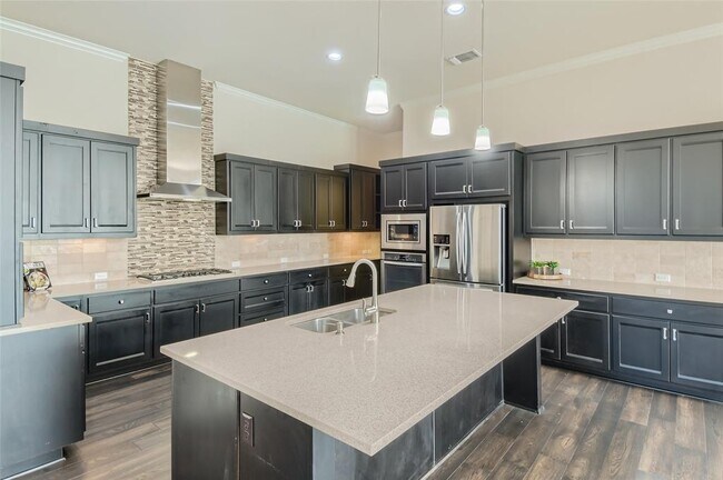Building Photo - 10408 Nicolet Way