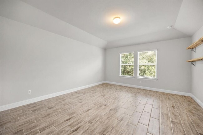Building Photo - 173 Riverhill Dr