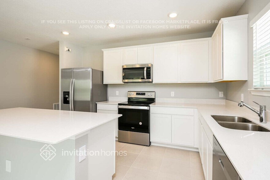 Building Photo - 611 Mariana Ct