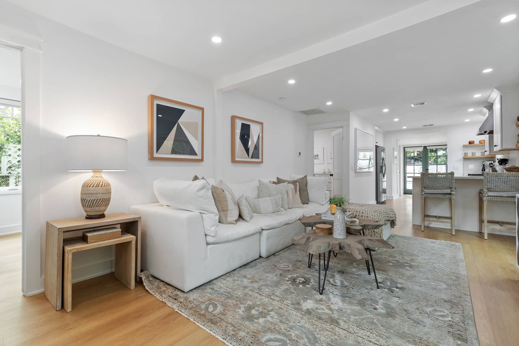 Building Photo - 1425 Cabrillo Ave