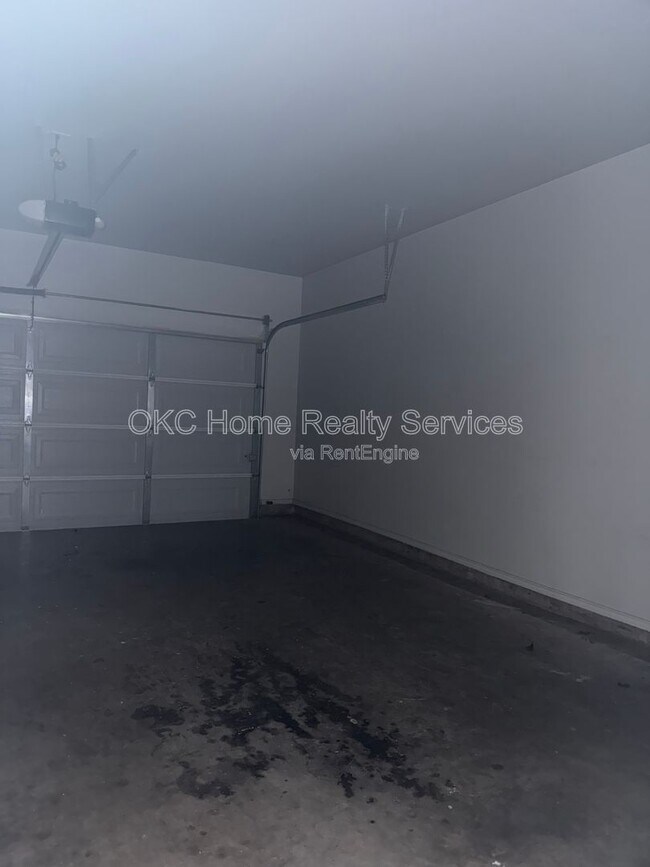 Building Photo - 2905 Quail Creek Rd