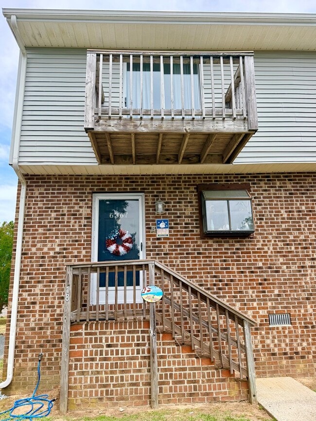 Building Photo - 6367 Teal Ln