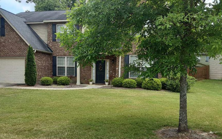 Building Photo - 319 Haywood Dr