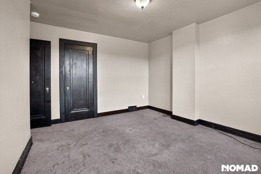 Building Photo - 523 Ridge Ave
