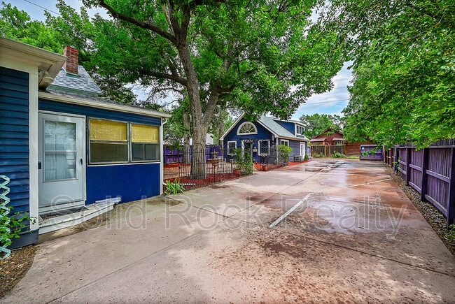 Building Photo - 1822 W Colorado Ave