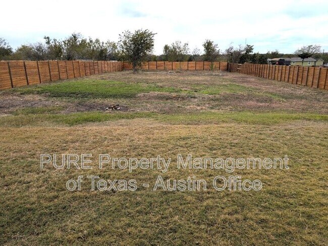 Building Photo - 12925 Michigan Shrs Trce