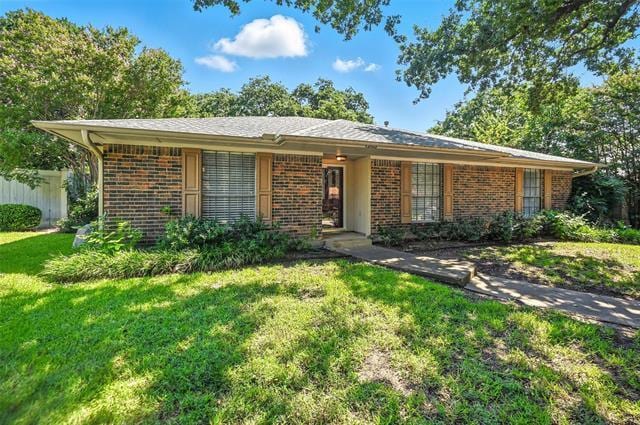 Building Photo - 1203 River Oaks Dr