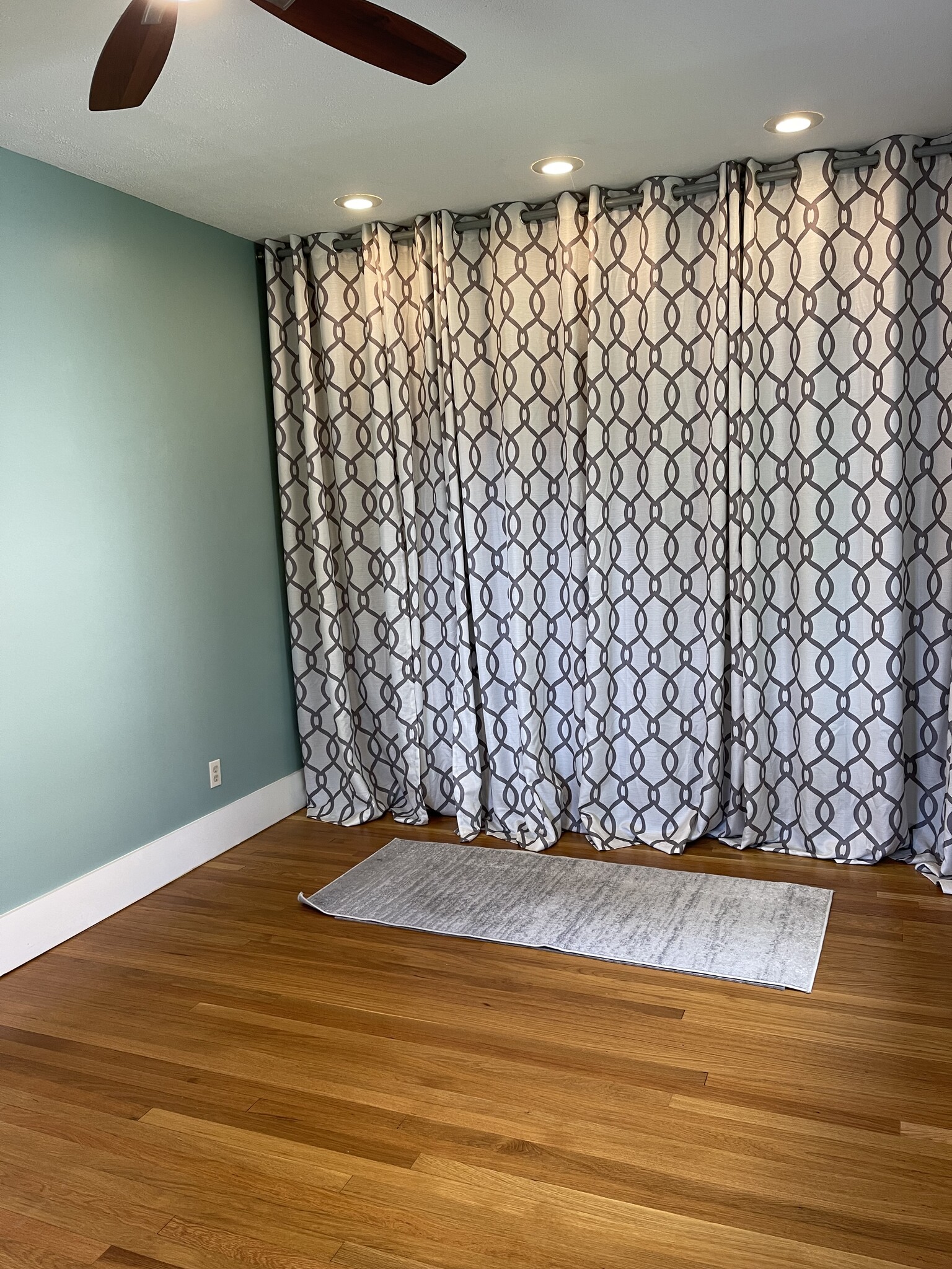 primary bedroom closet - 12 Berkeley St