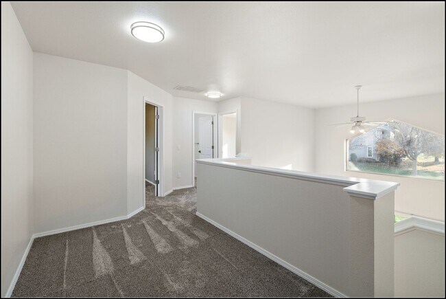 Building Photo - 5541 S Adonis Pl