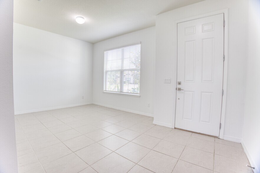 Building Photo - 5270 Brydon Woods Cir