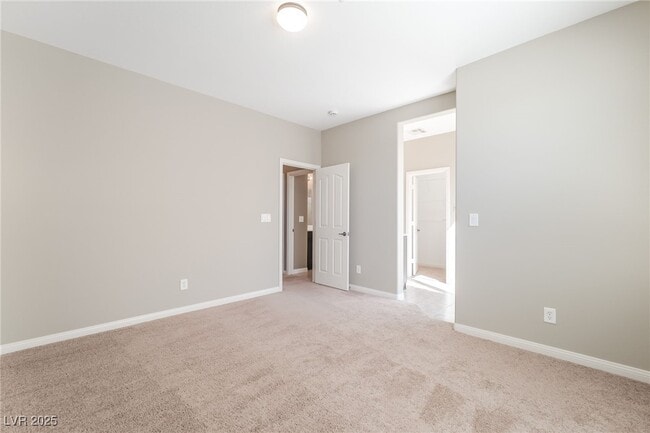 Building Photo - 9348 Vista Waters Ln