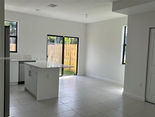 Building Photo - 13364 SW 287th Ter