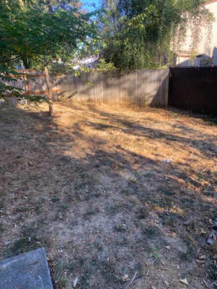 Building Photo - 5499 Nicole Ct SE