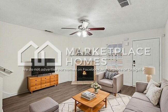 Building Photo - 325 Crestfield Cir