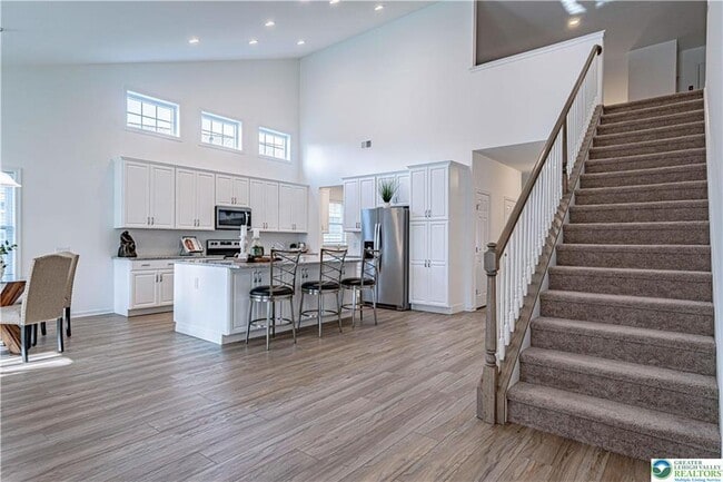 Building Photo - 3855 Victors Way